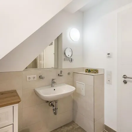 Landblick Geiseltal Апартаменты Braunsbedra